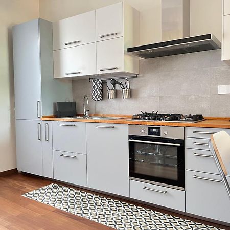 Stella House Apartment ลาสเปเซีย ภายนอก รูปภาพ