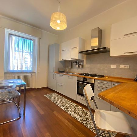 Stella House Apartment ลาสเปเซีย ภายนอก รูปภาพ