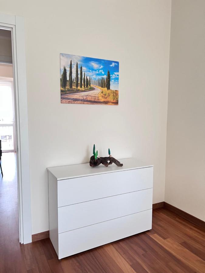 Stella House Apartment ลาสเปเซีย ภายนอก รูปภาพ